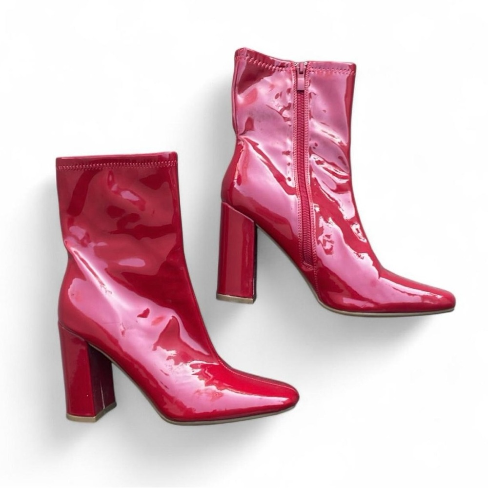 Top moda— red patent leather ankle boots